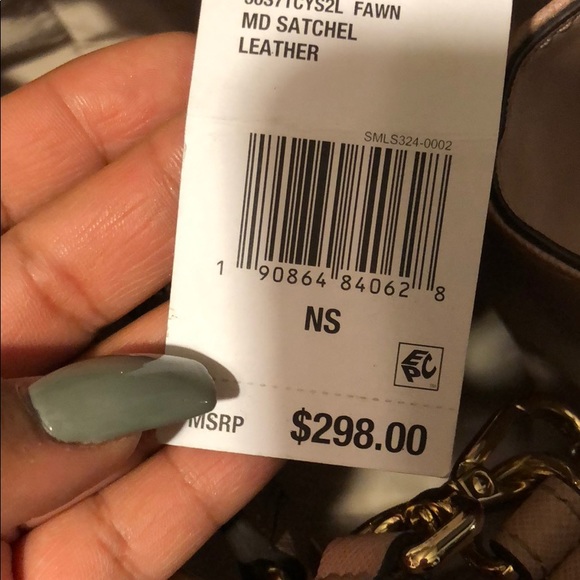 Michael Kors - Picture 4 of 4